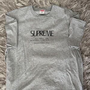 Supreme Grey Crewneck Sweatshirt
